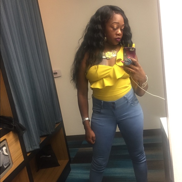 Yellow romper - Picture 1 of 2